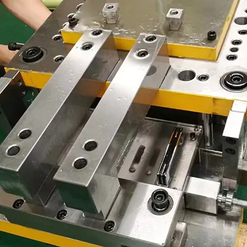 foil fin progressive die foil fin progressive die