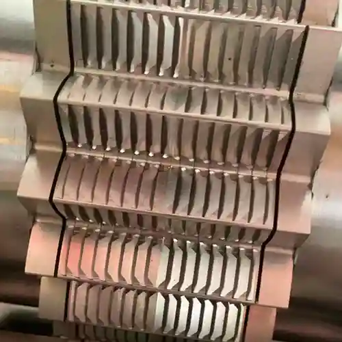 Máquina para fabricar aletas de radiador a la venta